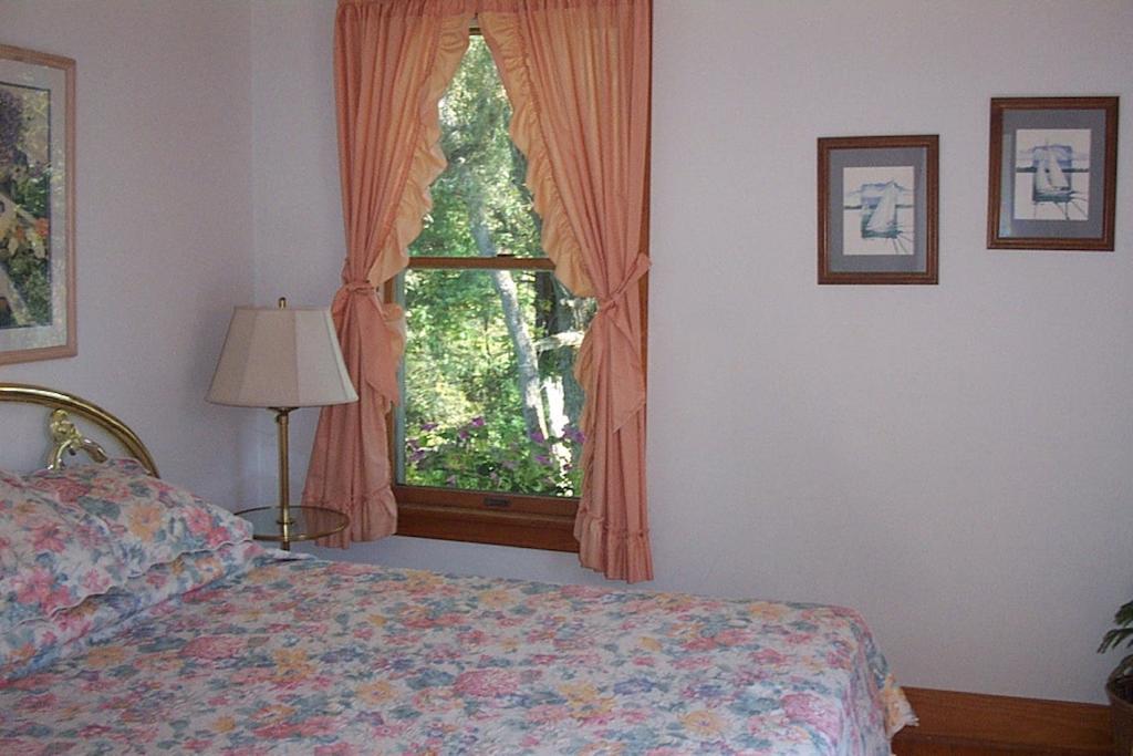 Chesapeake Inn Of לנוקס חדר תמונה