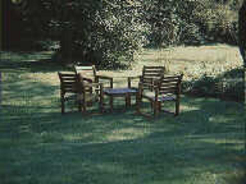 Chesapeake Inn Of לנוקס מראה חיצוני תמונה